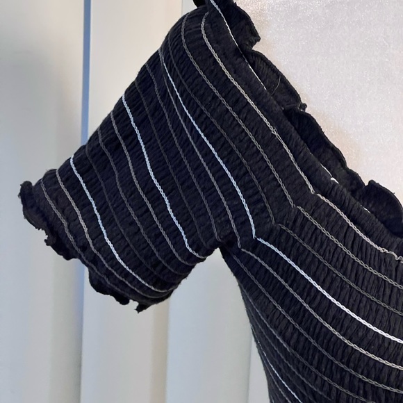 storia crop top large ruffle stripped Rayon Polyester - Picture 5 of 9